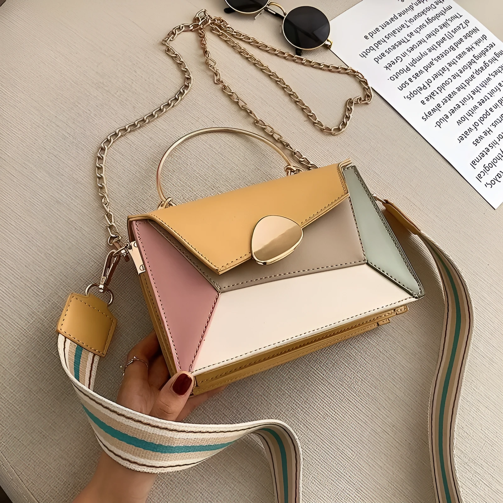 Korean all-match crossbody bag in PU, 20cm wide, 13cm high, 8cm thick, shown in four colour options