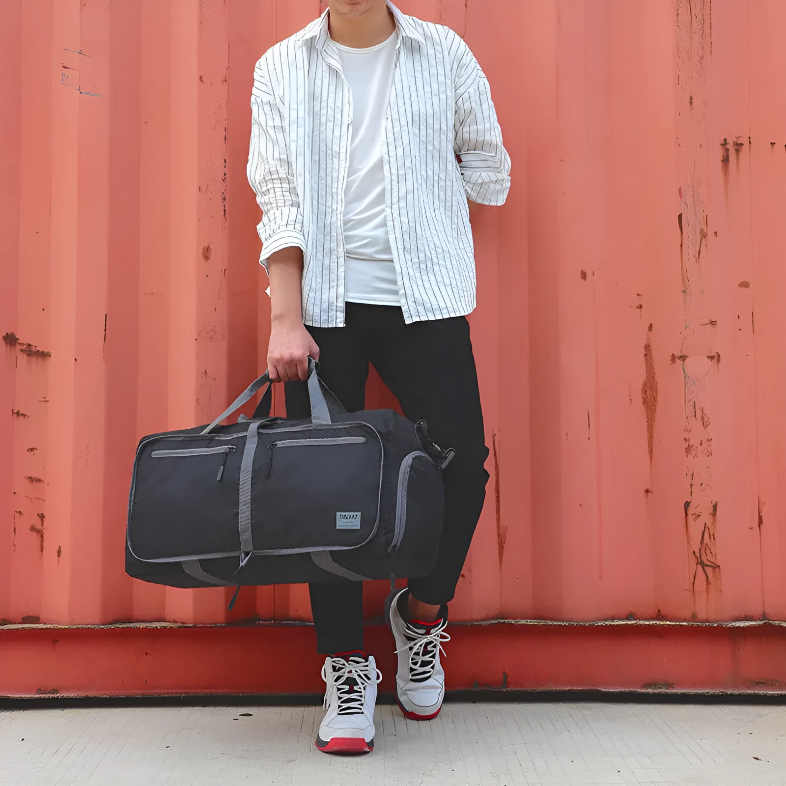 New foldable travel bag single-shoulder large capacity polyester waterproof zipper closure red black grey