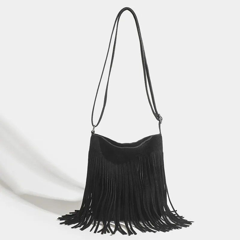 Canvas shoulder bag with tassel decoration in literary style, square vertical shape, available in multiple colours