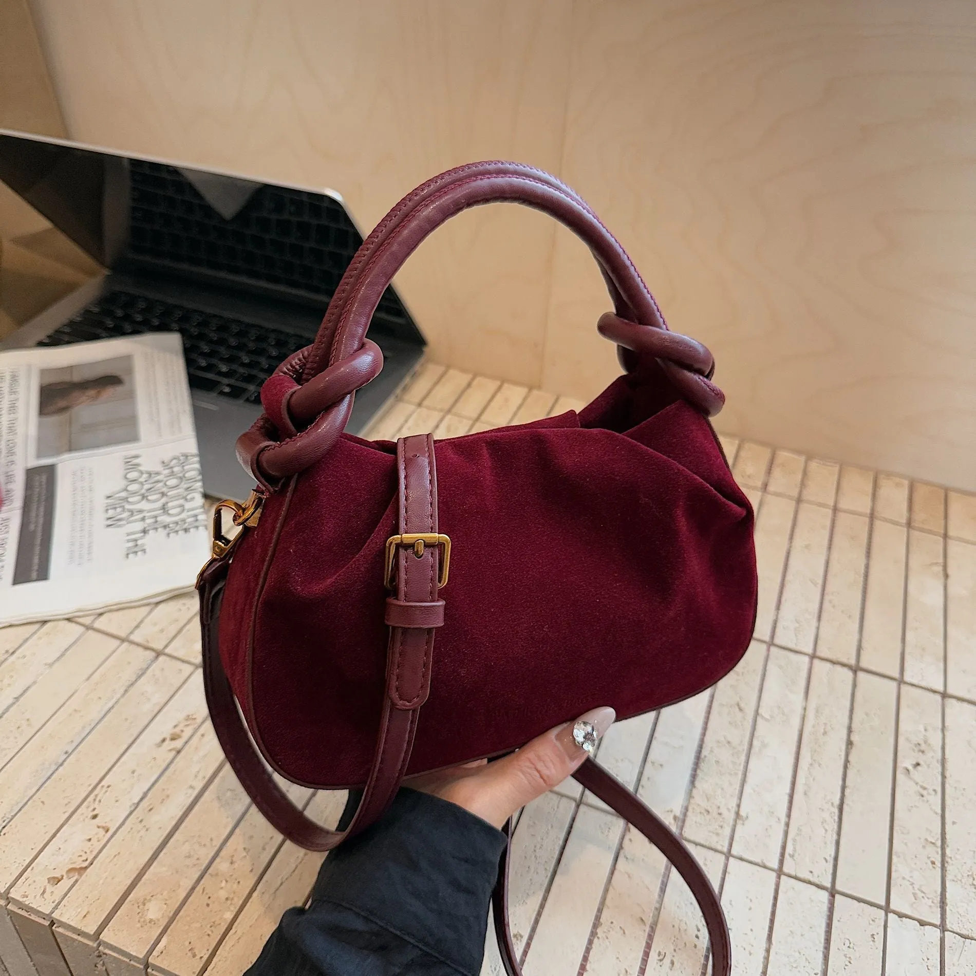 Retro Korean style PU handbag with flap closure and letter detail, 22x7x13cm horizontal square shape