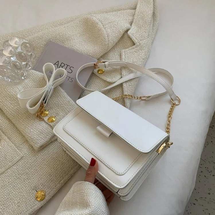 Small PU chain messenger bag in horizontal square shape with double shoulder strap, 14.5x19.5x8cm