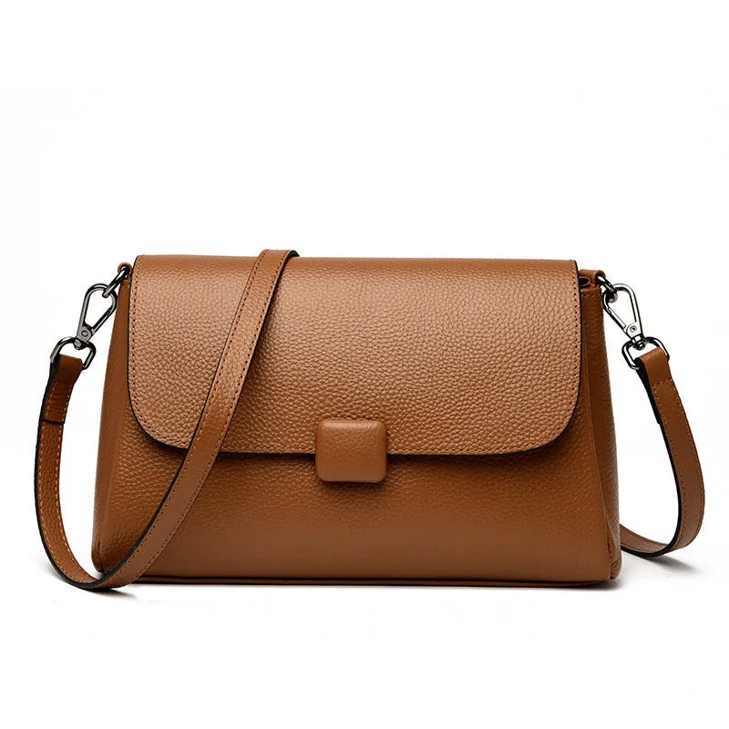 Genuine first-layer cowhide leather shoulder bag in horizontal square shape, 26x16x9cm, black colour, with top zipper and sandwich pocket