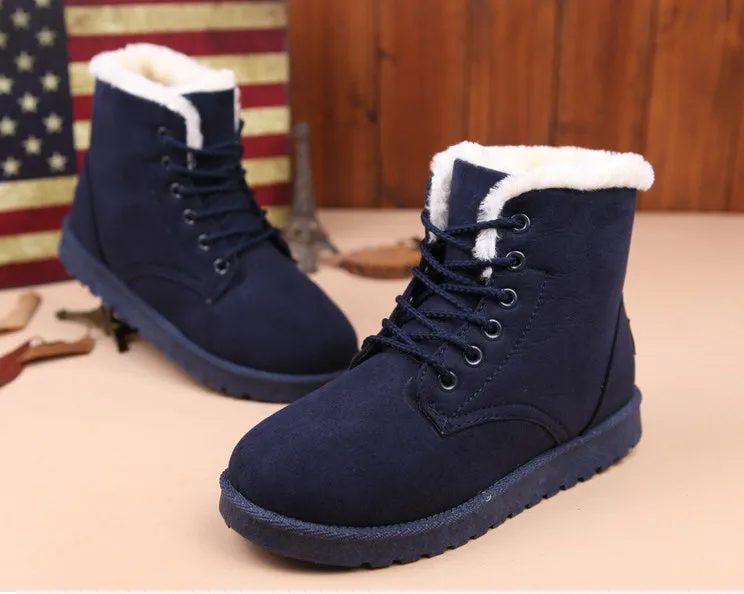 Warm snow boots with rubber outsole, low heel, available in multiple colours and EU sizes 35-44