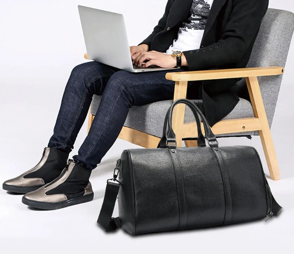 First layer cowhide leather travel bag with independent shoe compartment, zippered main closure, brown colour, soft handle and shoulder strap