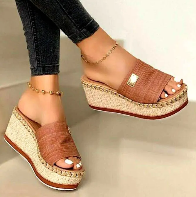 Women's wedge heel platform sandals with cloth upper and metal detail, plain style, front view