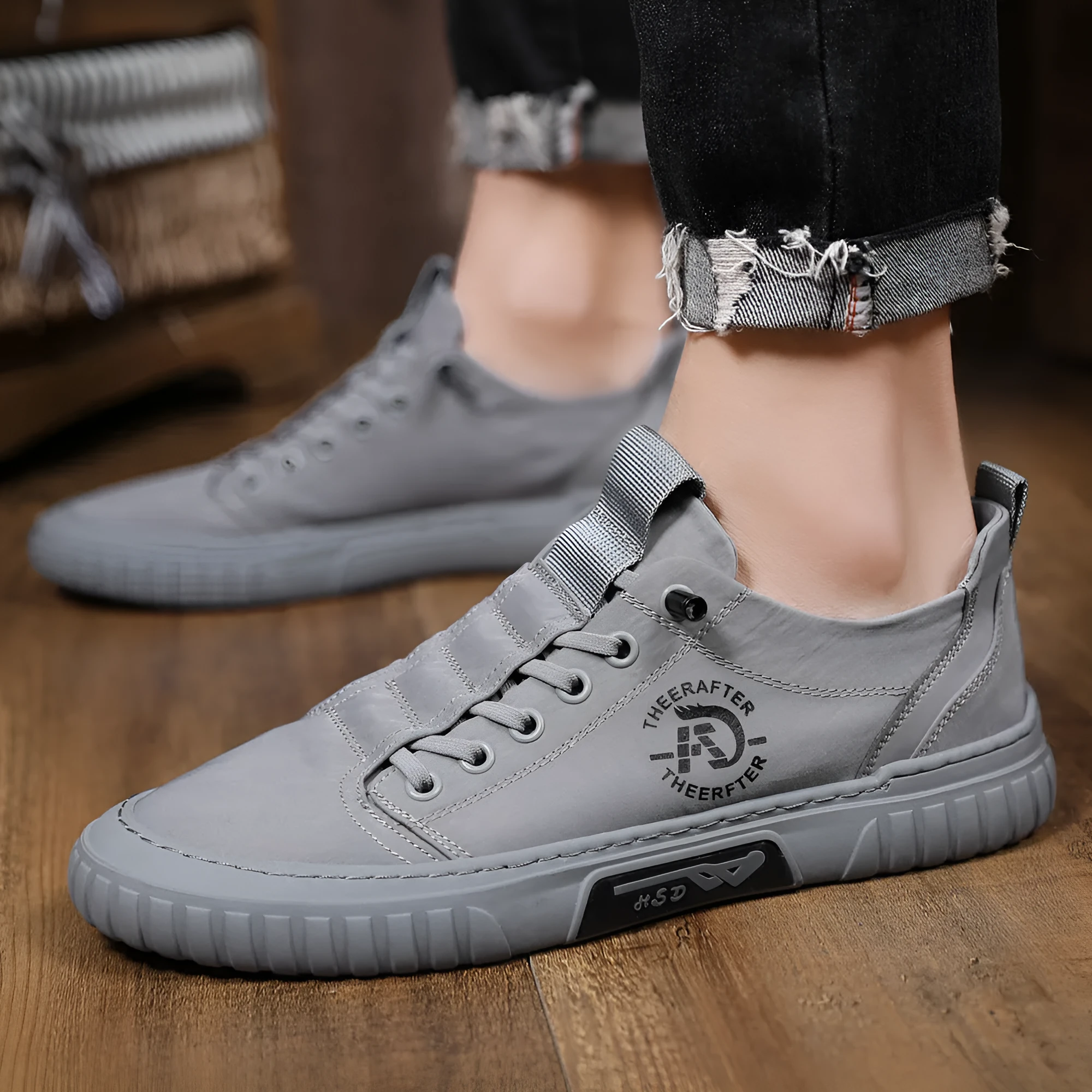 Men's breathable canvas casual shoes in black with round toe, flat rubber sole, and lace-up closure