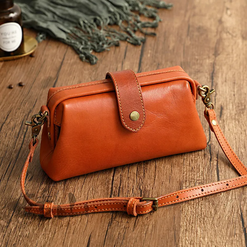 Clementine purse pillow shape leather with single strap brown colour