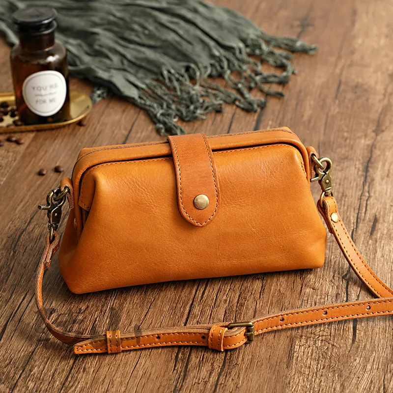 Clementine purse pillow shape leather with single strap brown colour