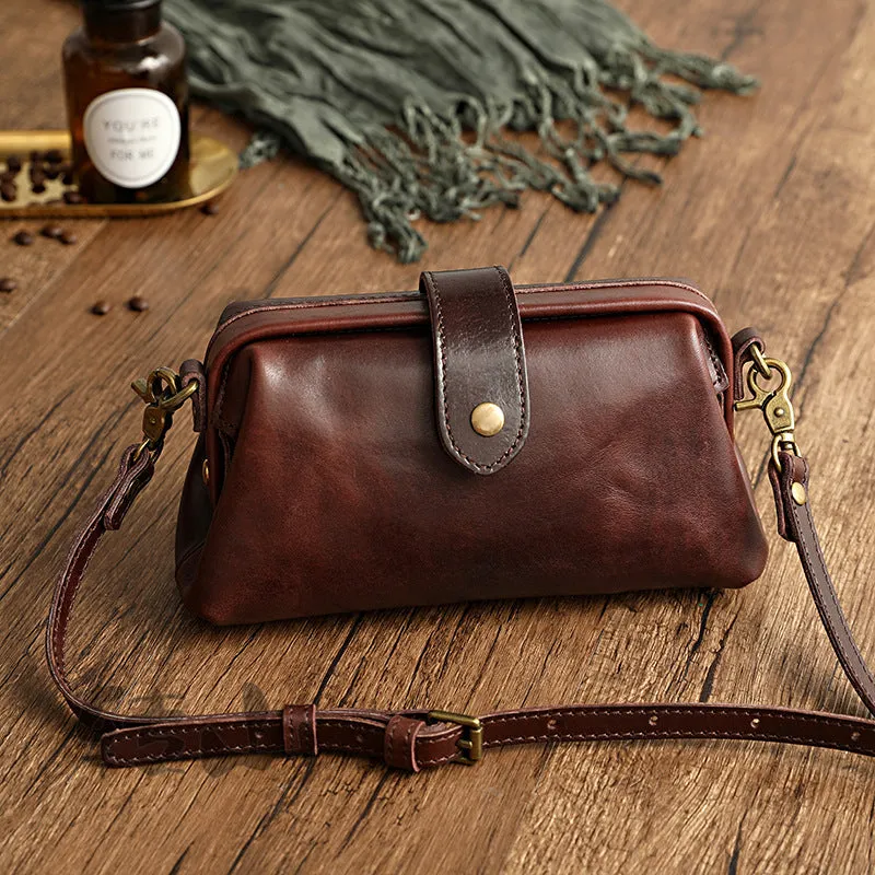 Clementine purse pillow shape leather with single strap brown colour