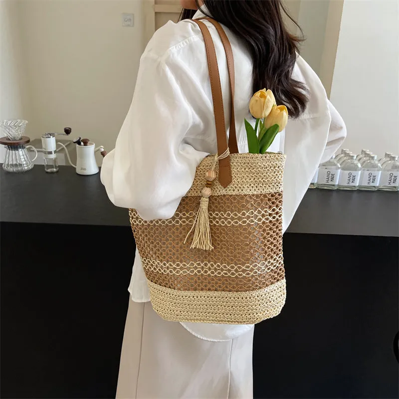 Summer straw shoulder bag with tassel pendant, large capacity, horizontal square shape, brown colour