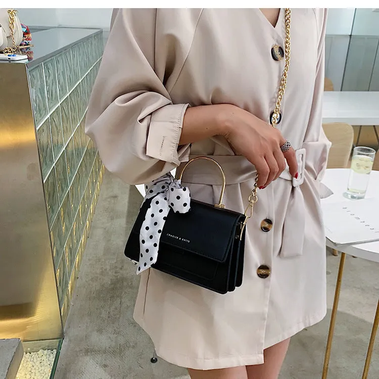 Small trendy fashion messenger bag chain shoulder texture handbag for women in beige