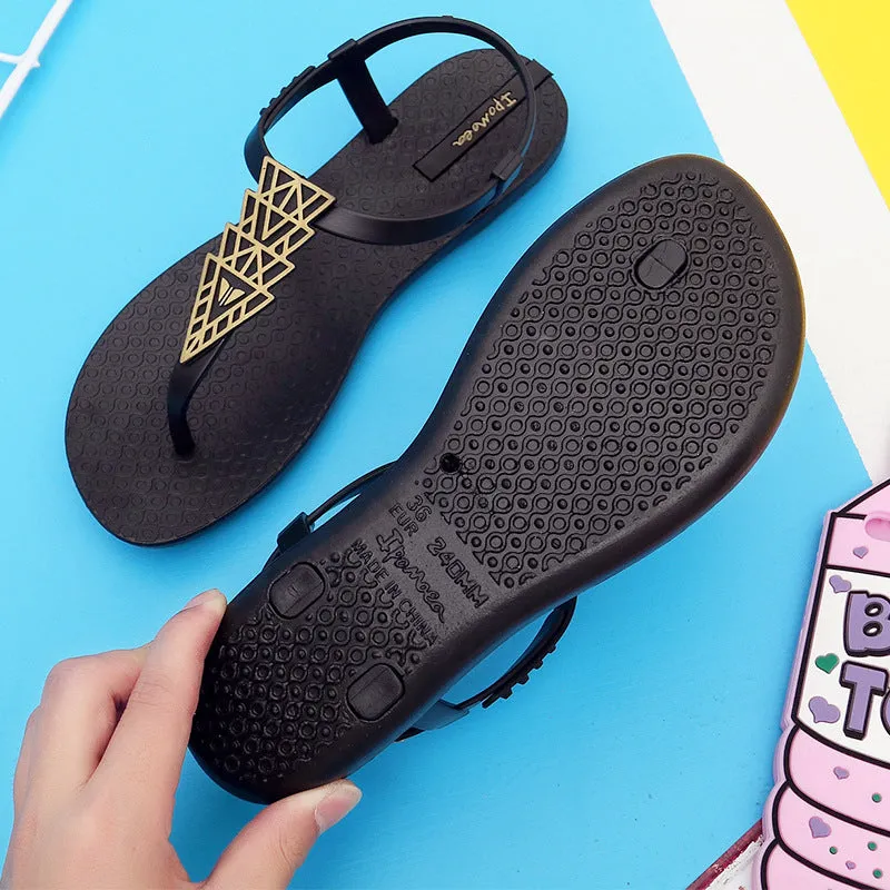 Bohemia soft sole flat sandals in black for women, folk style, with simple straps and flat base