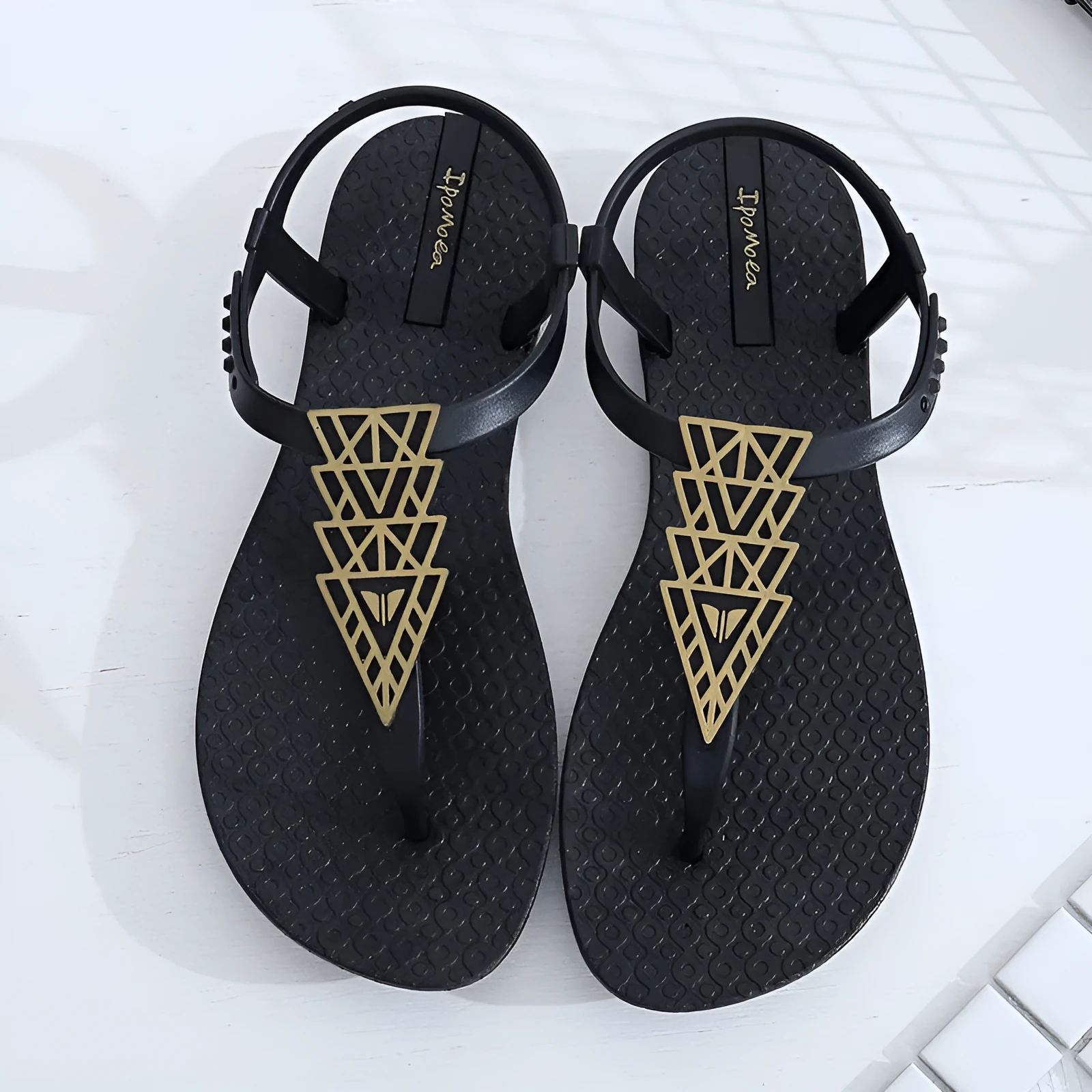 Bohemia soft sole flat sandals in black for women, folk style, with simple straps and flat base