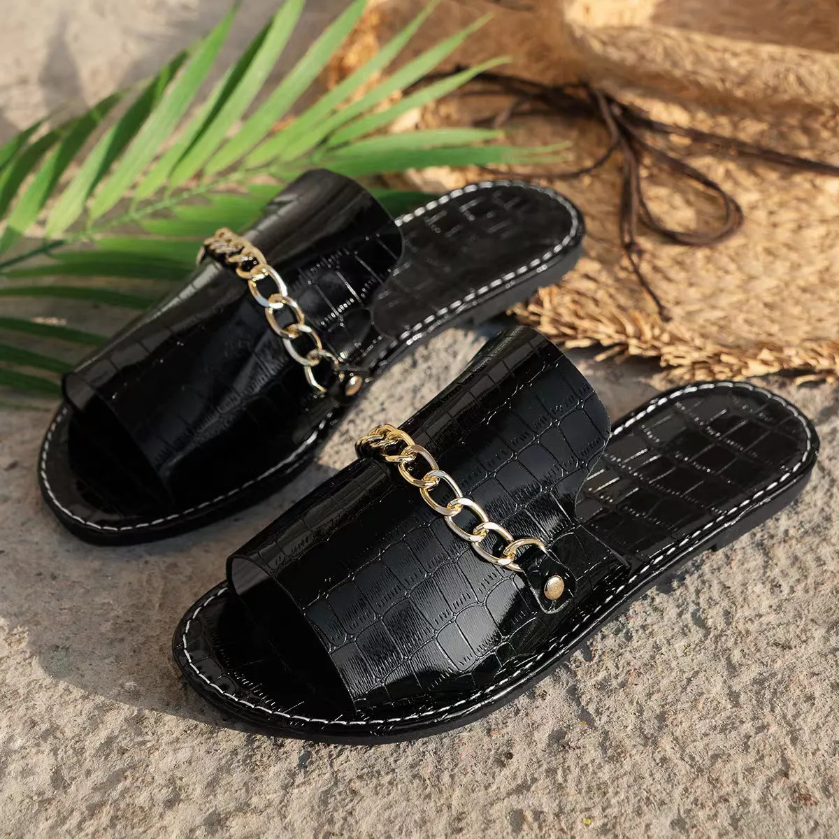 Pattern chains sandals women flat fish mouth slides summer casual beach slippers with artificial PU upper rubber sole