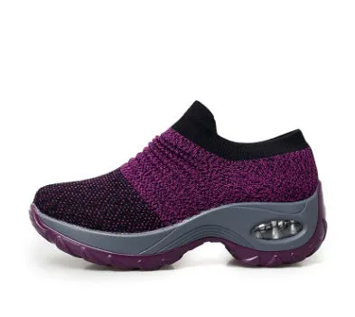 Dancing soft bottom flying woven rocking shoes in black camouflage, low-top front strap style
