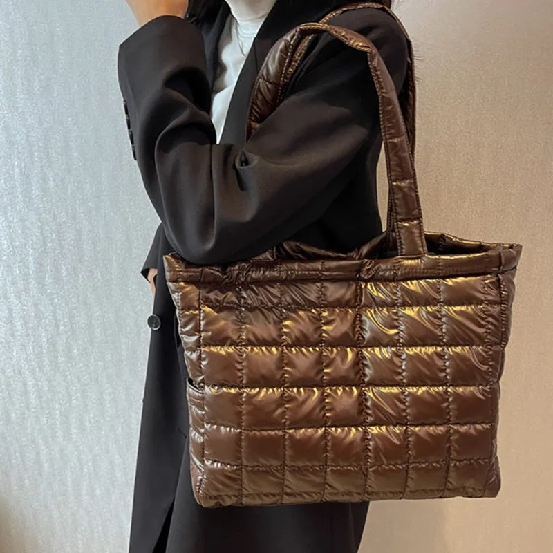 Women's large nylon bucket bag plaid winter shoulder bag with magnetic closure black colour
