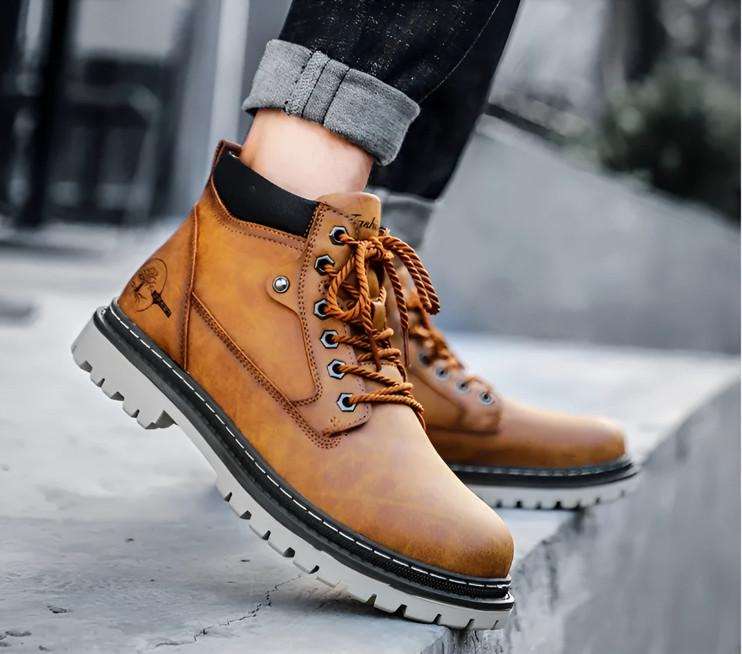 Men's casual high top leather tooling shoes in green with round toe, two-layer cowhide upper and rubber sole