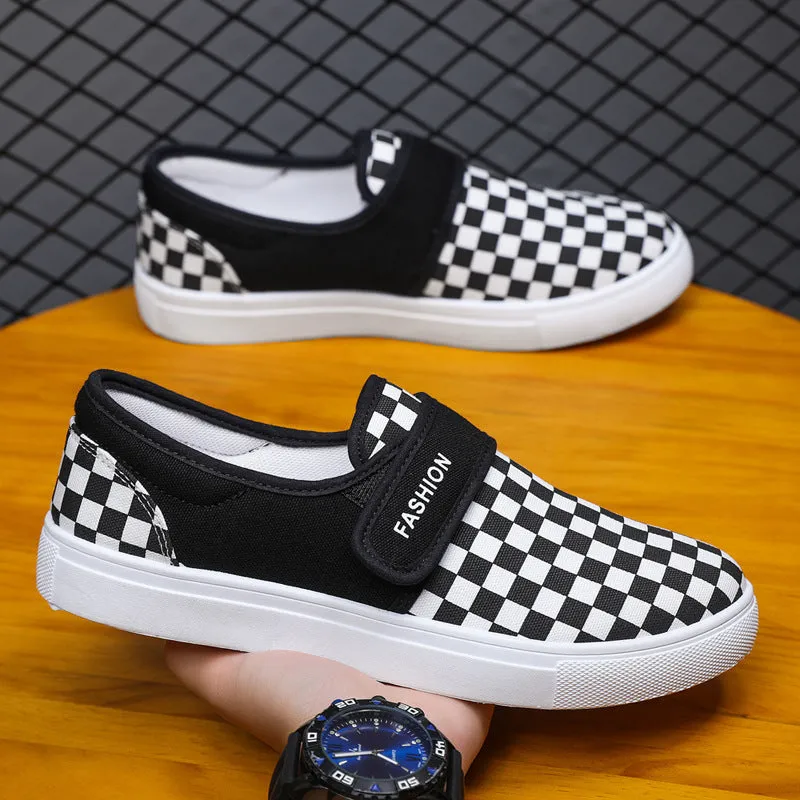 Men's canvas Velcro flat shoes in black low-top style with PVC sole
