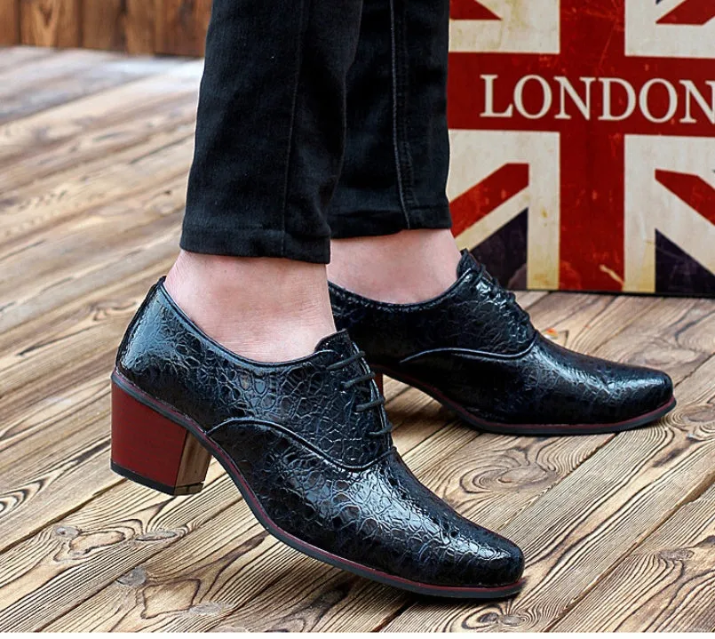 Men's casual pointed toe leather shoes in black with PU vamp and rubber sole