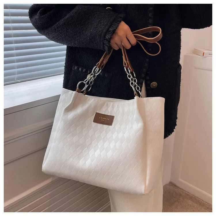 PU rhombus pattern totes chain shoulder bag in black for women shopping bags 30x25cm