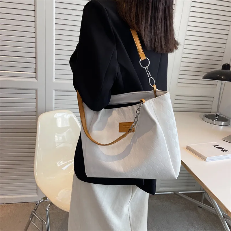 PU rhombus pattern totes chain shoulder bag in black for women shopping bags 30x25cm