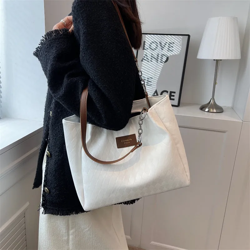 PU rhombus pattern totes chain shoulder bag in black for women shopping bags 30x25cm