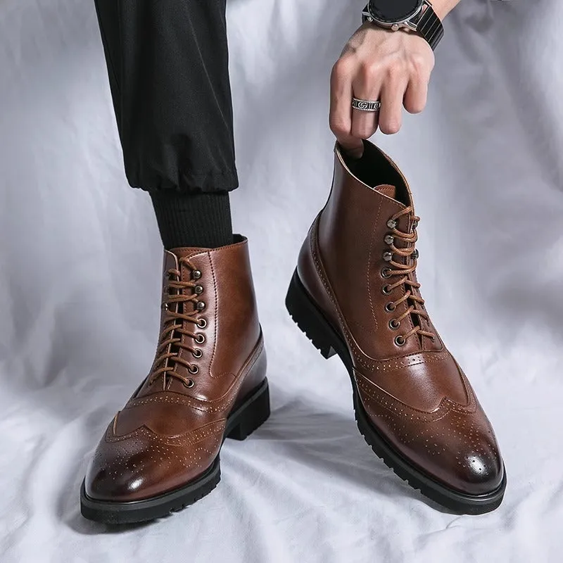 Men's mid top leather work shoes in black with thick sole and sturdy stitching