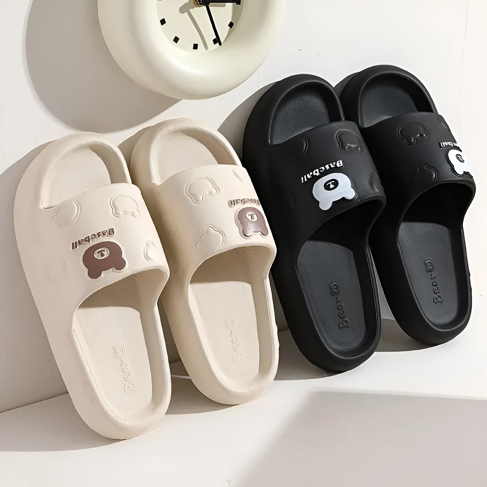 Cute cartoon bear slippers for women and men, EVA non-slip sole, thick cushion, breathable indoor house shoes