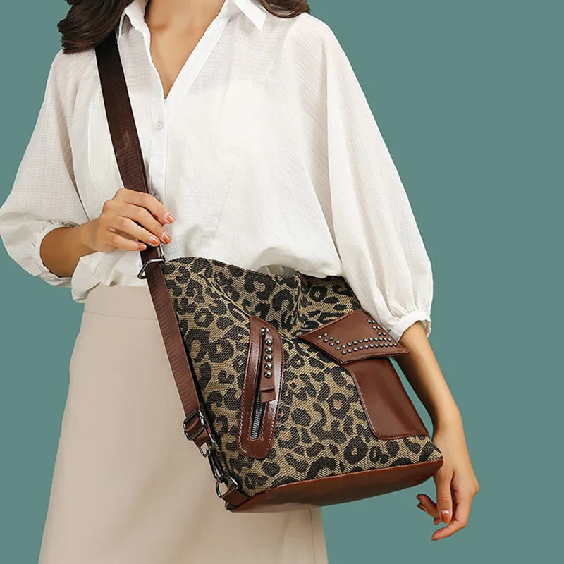Medium houndstooth nylon backpack for women with rivet design and zipper opening in Leopard Pattern