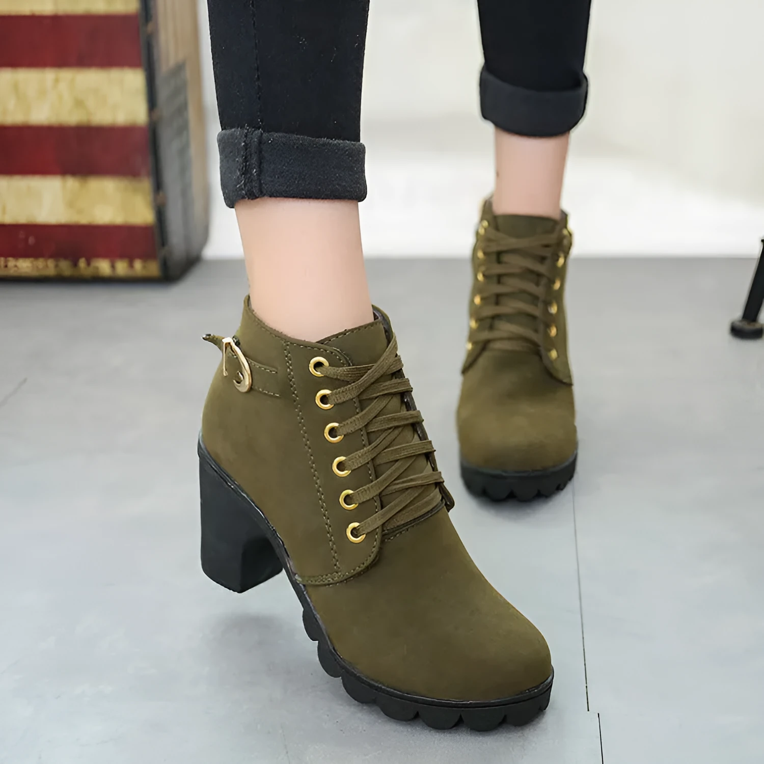 Chunky block heel ankle boots for women, round toe, front tie, low canister, artificial PU suede upper, rubber sole
