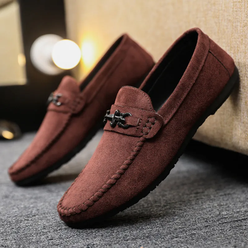 Waterproof men's slip-on loafers in black with round toe, low heel, and rubber sole