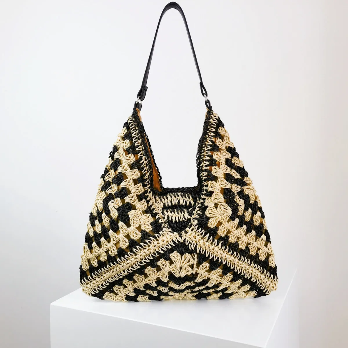 Handmade straw woven hollow contrast colour weave women's shoulder bag with polyester lining in khaki beige