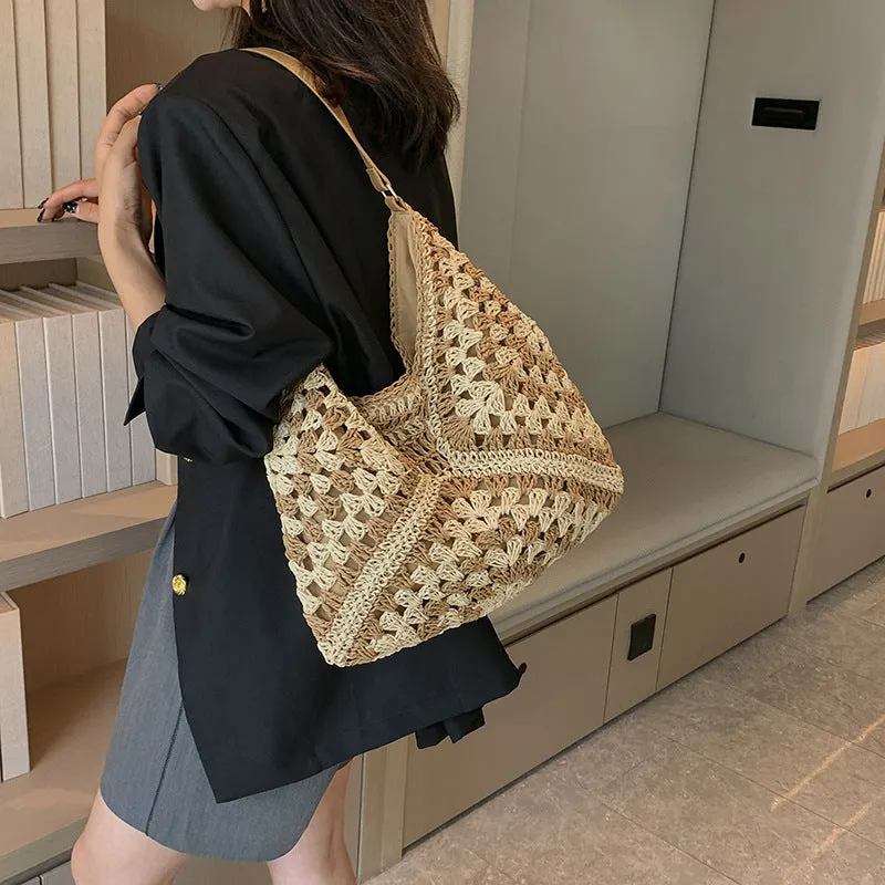 Handmade straw woven hollow contrast colour weave women's shoulder bag with polyester lining in khaki beige