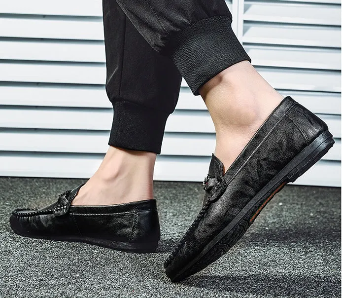 Men's Doudou casual shoes with black PU upper and rubber sole on a light background
