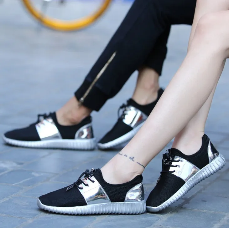 Breathable mesh casual flat shoes for men and women with lace-up closure and rubber outsole