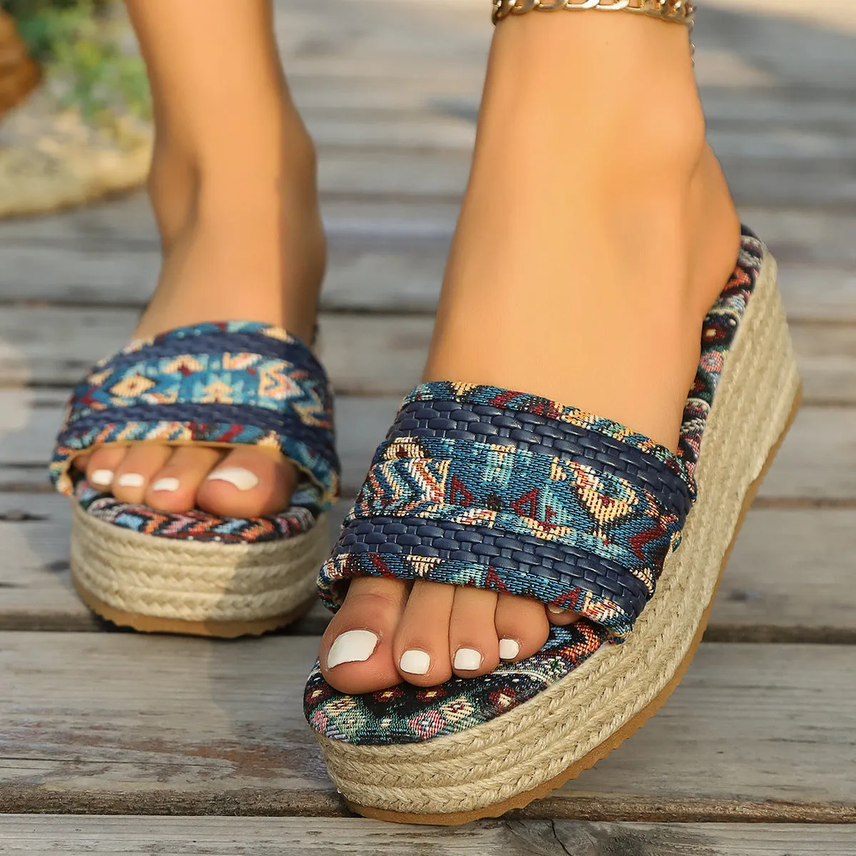 Plus size rope bottom sponge cake slippers in navy blue with round head and cloth cover upper
