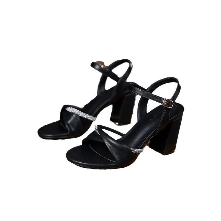 YB-32 chunky heel sandals for women, black 5CM heel, round toe, PU upper and rubber sole on a white background.