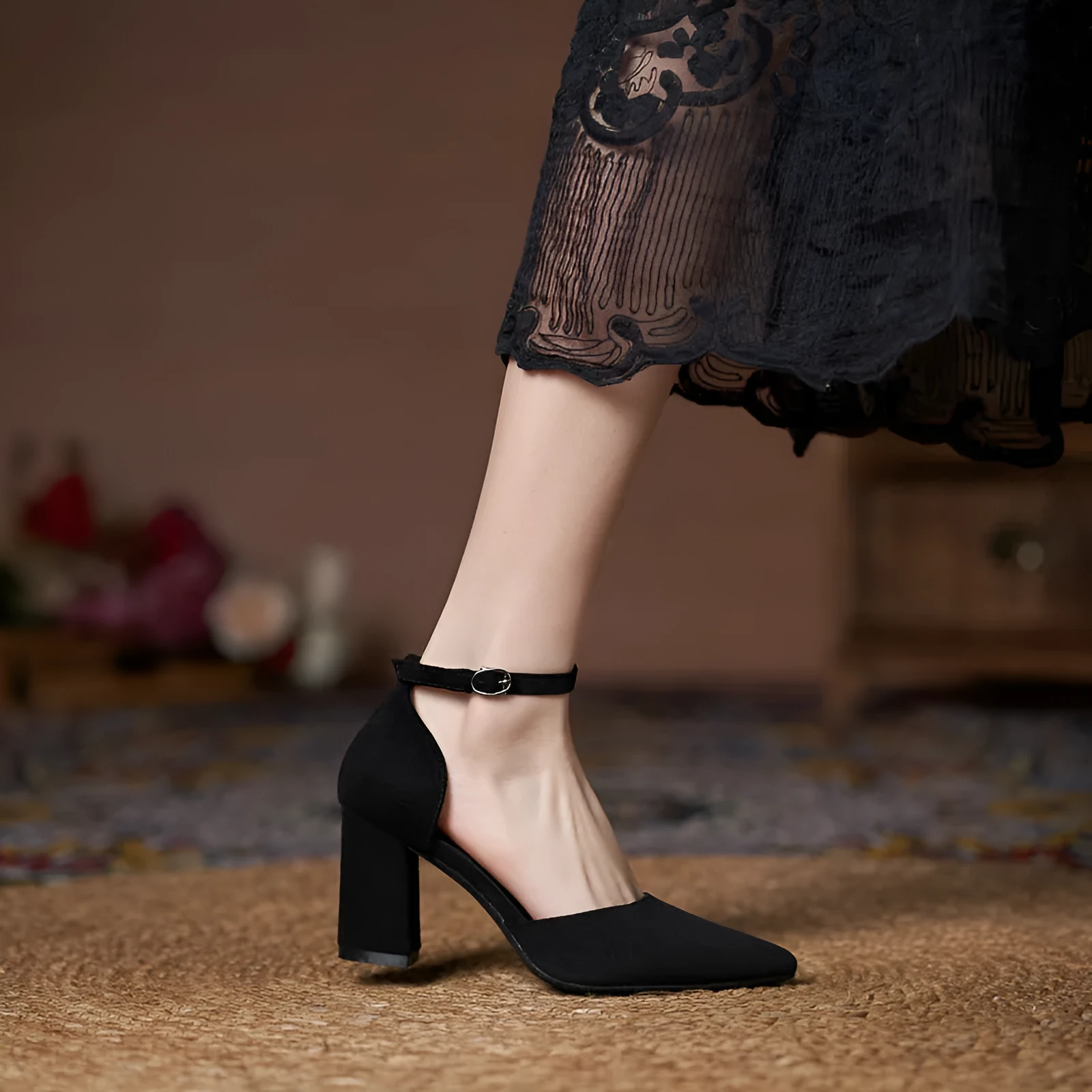 Women's all-match casual large size suede hollow high heels with stout heel, black colour, 5CM height