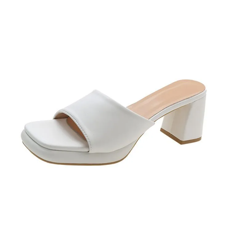Women's square toe open toe slippers with chunky heel in solid colour PU upper