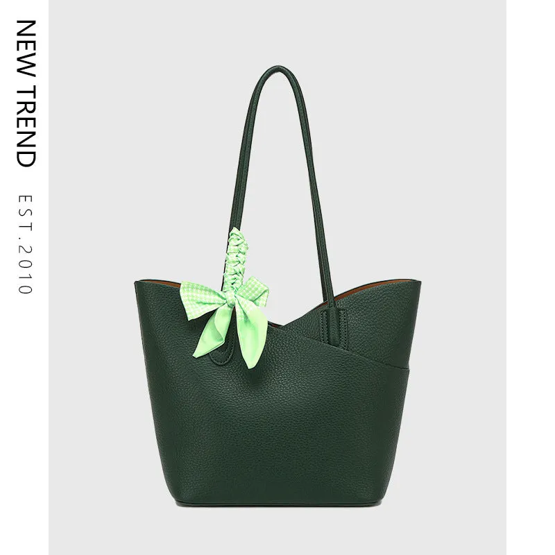 PU large-capacity casual shoulder handbag in brown with vertical square shape and sewing line detailing