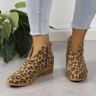V Cut Chelsea women's chunky heel pointed ankle boots in solid colour with side zipper
