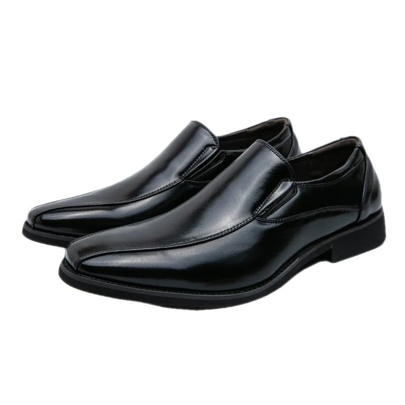 Men's black patent leather pointed toe casual shoes with a flat rubber sole