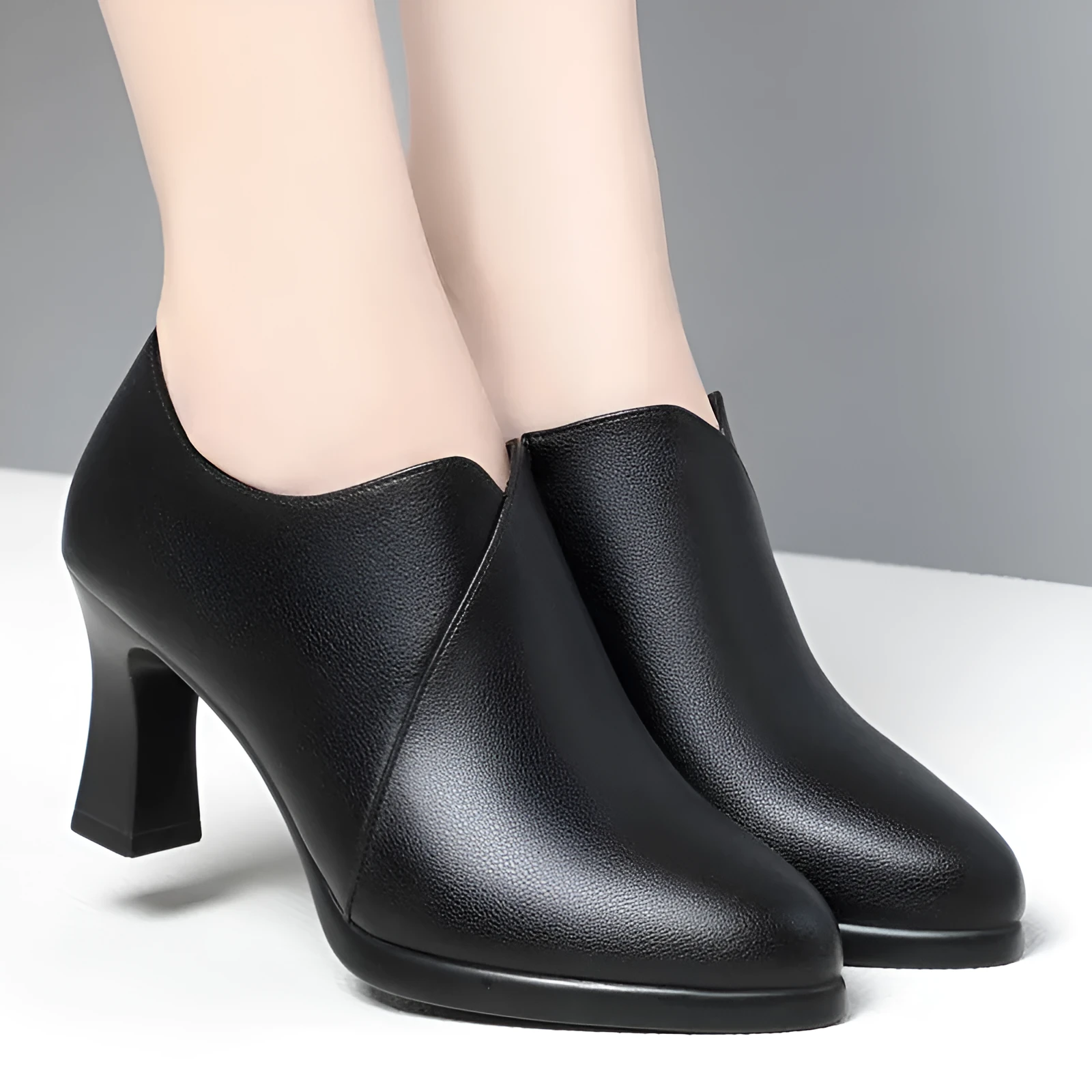 Soft leather PU pumps shoes with deep mouth side zipper and thick heel in black