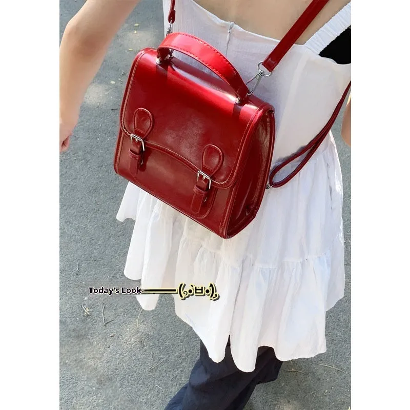 New simple college-style all-matching PU backpack in black with sewing thread detail