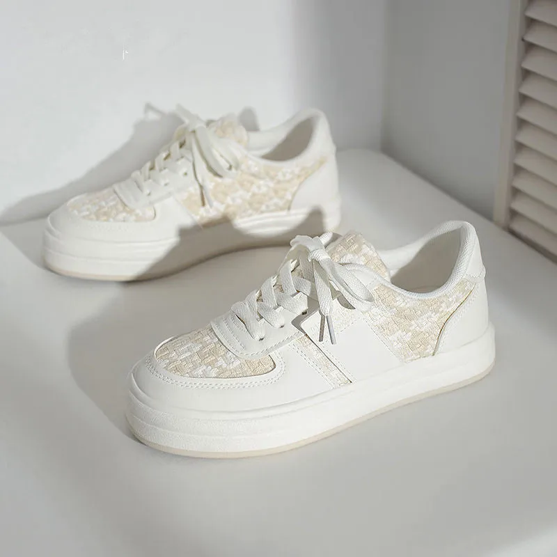 Beige plaid platform leisure sports shoes with white rubber sole and front lace-up fastening.