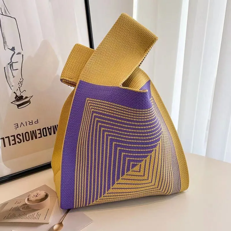 Women's knitted polyester casual handbag in beige with open outer pocket, 20cm x 35cm