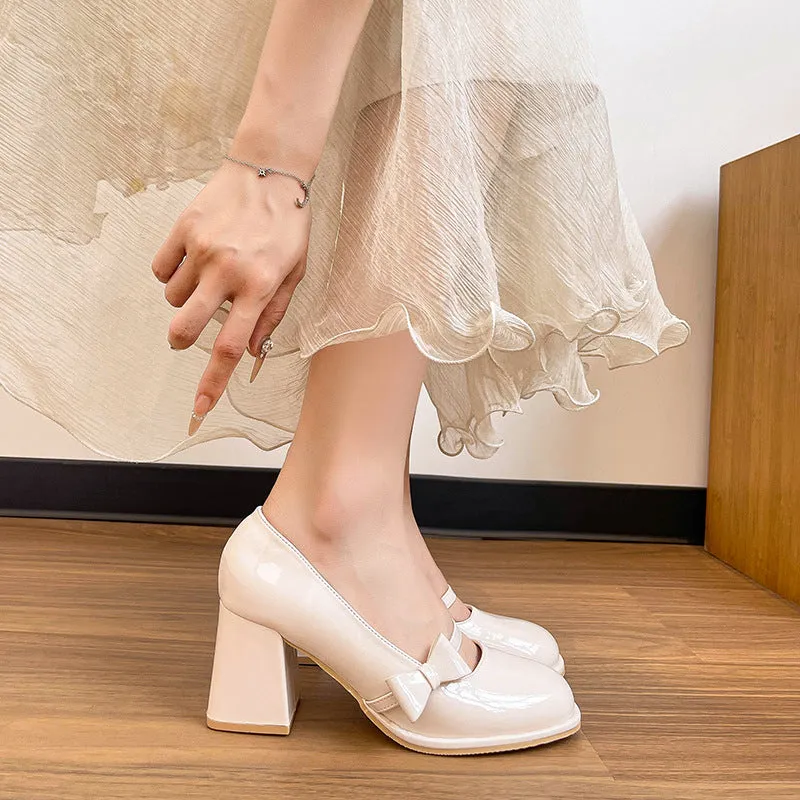 Chunky heel round toe Mary Jane shoes in patent leather, 7cm heel, available in multiple colours and sizes 30-45.