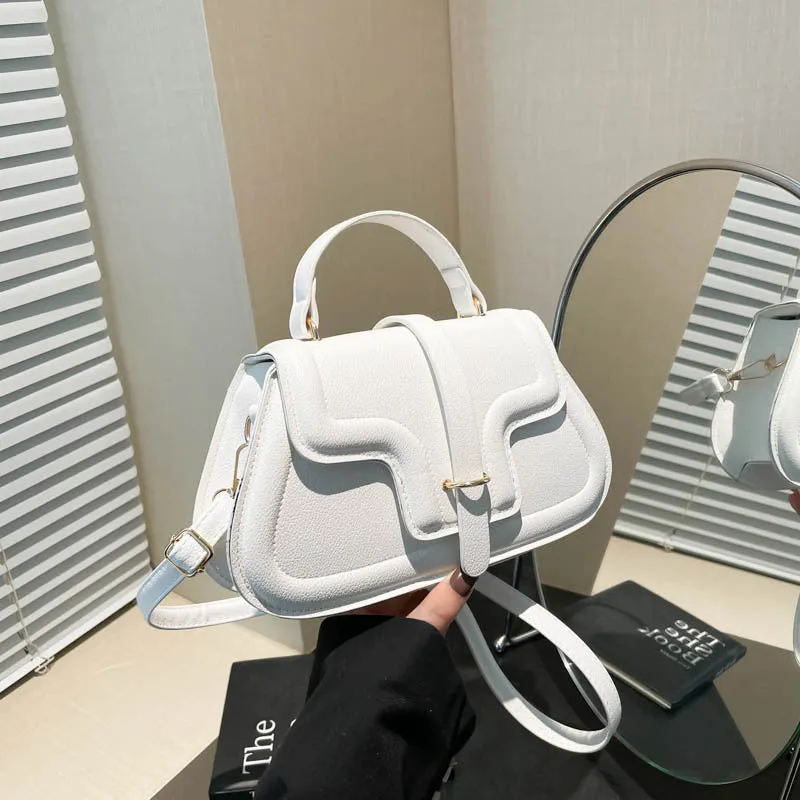 Fashion simple shoulder bag in black, horizontal square PU with sewing thread detail and single strap