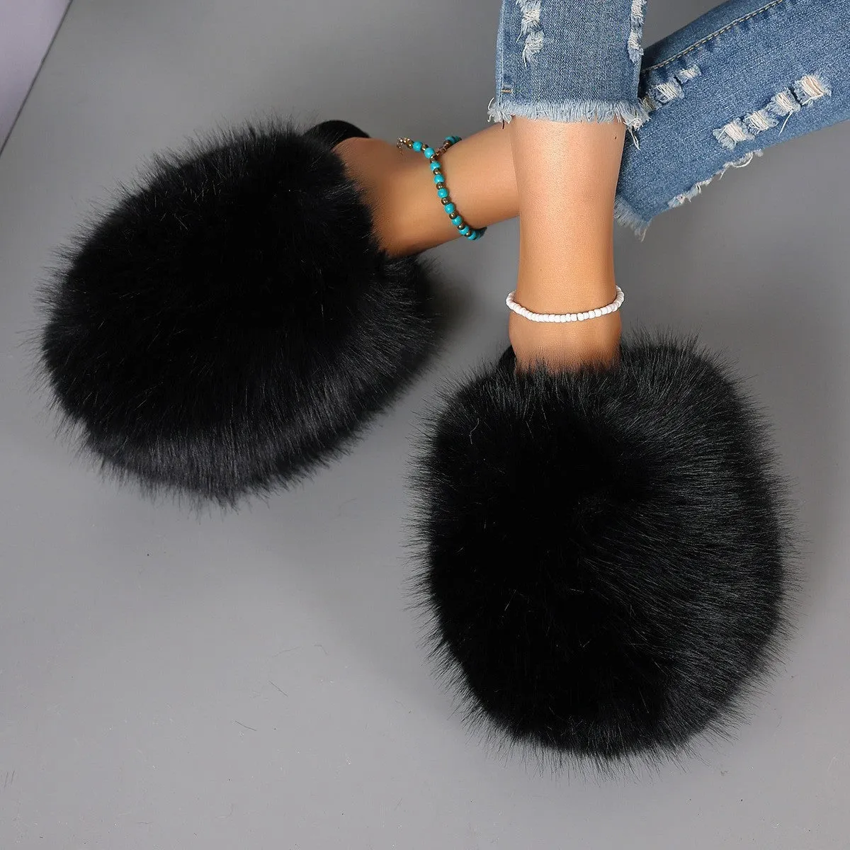 Thickened solid colour baotou slippers with plush upper and rubber sole, available in multiple colours and sizes for couples