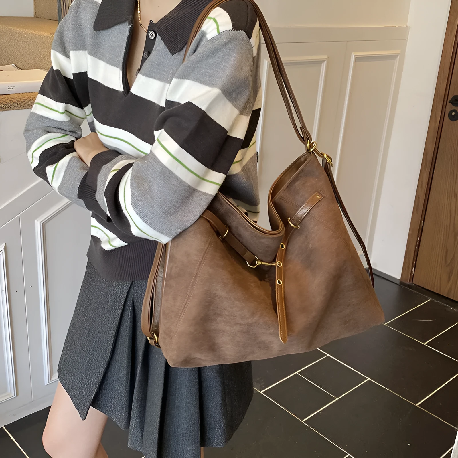 Women's PU suede backpack 28x37x13cm in black, medium-soft texture for commuting and leisure